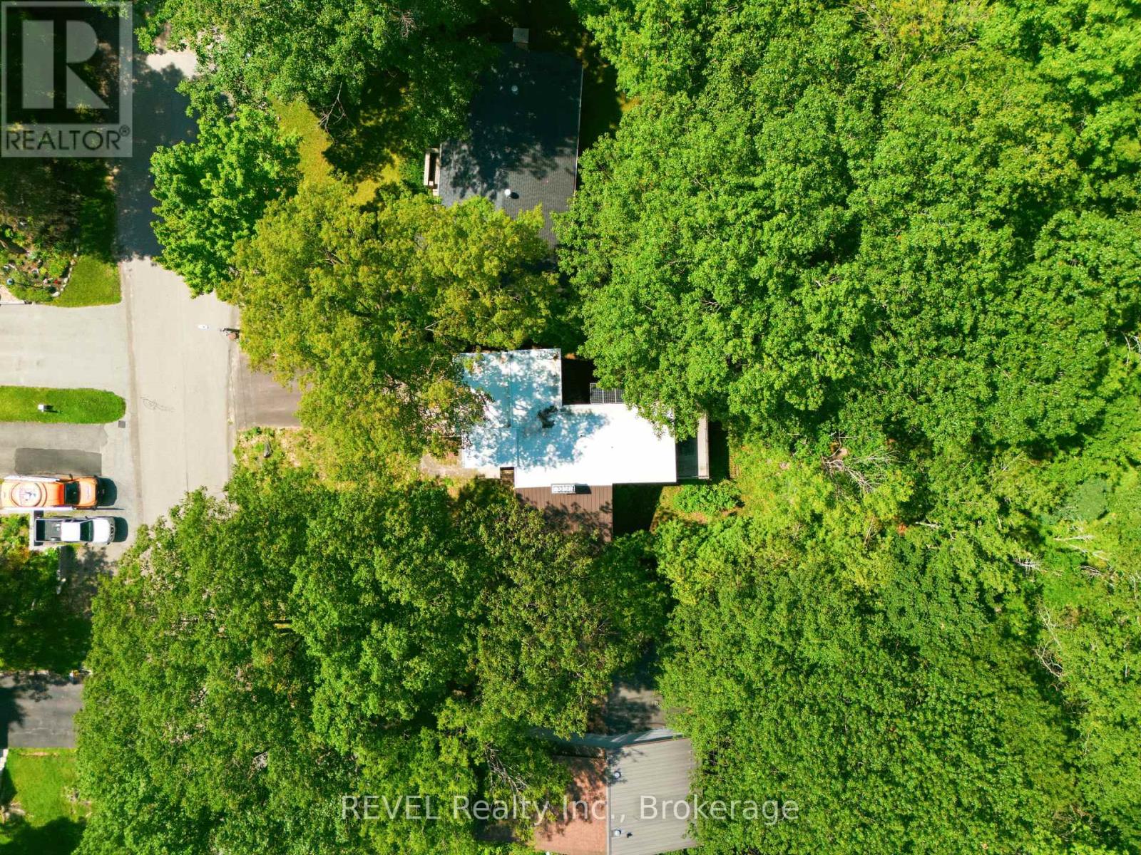 370 Segwun Boulevard Property Photo 38