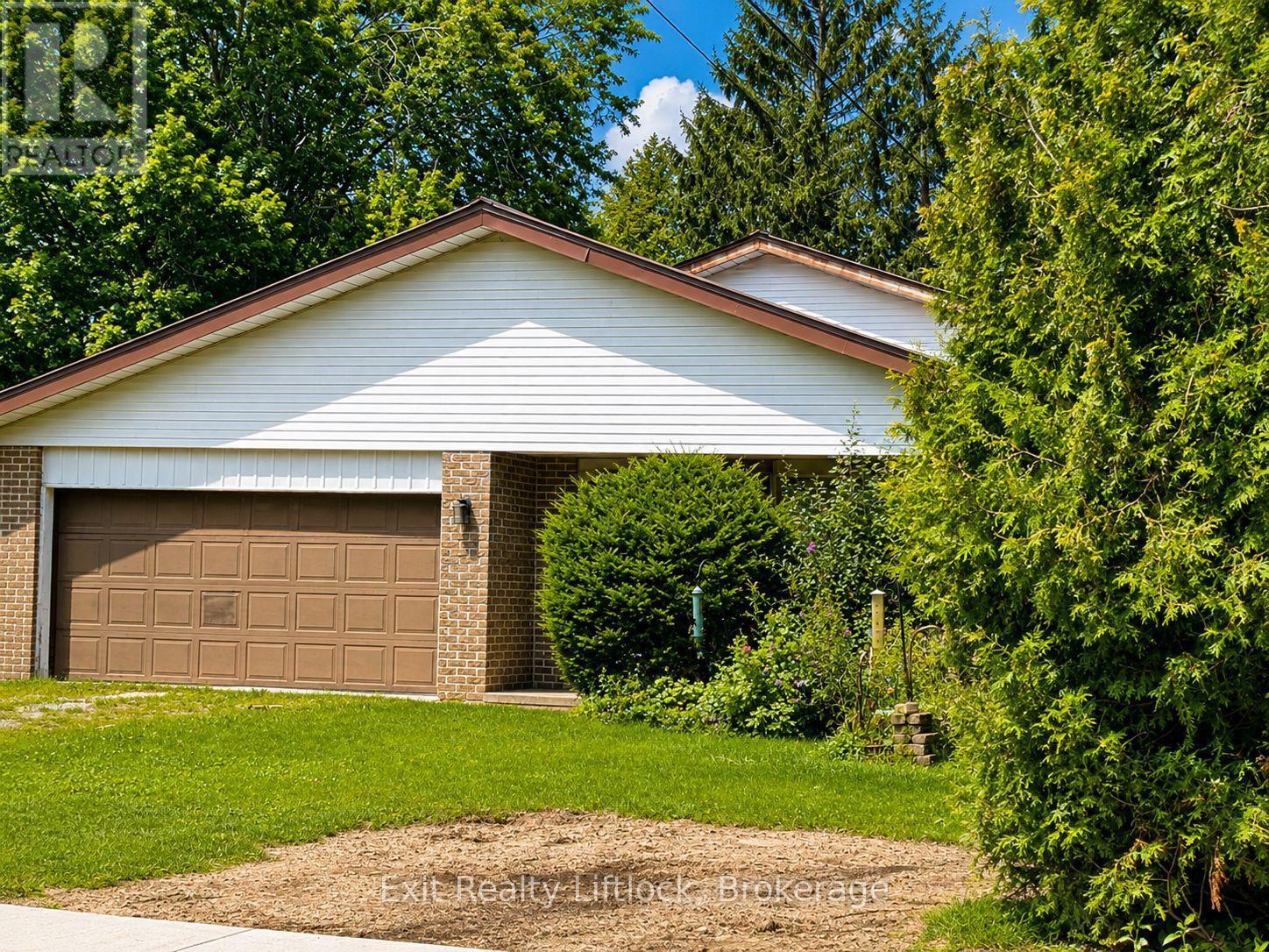 2 Frederick Street Property Photo 2