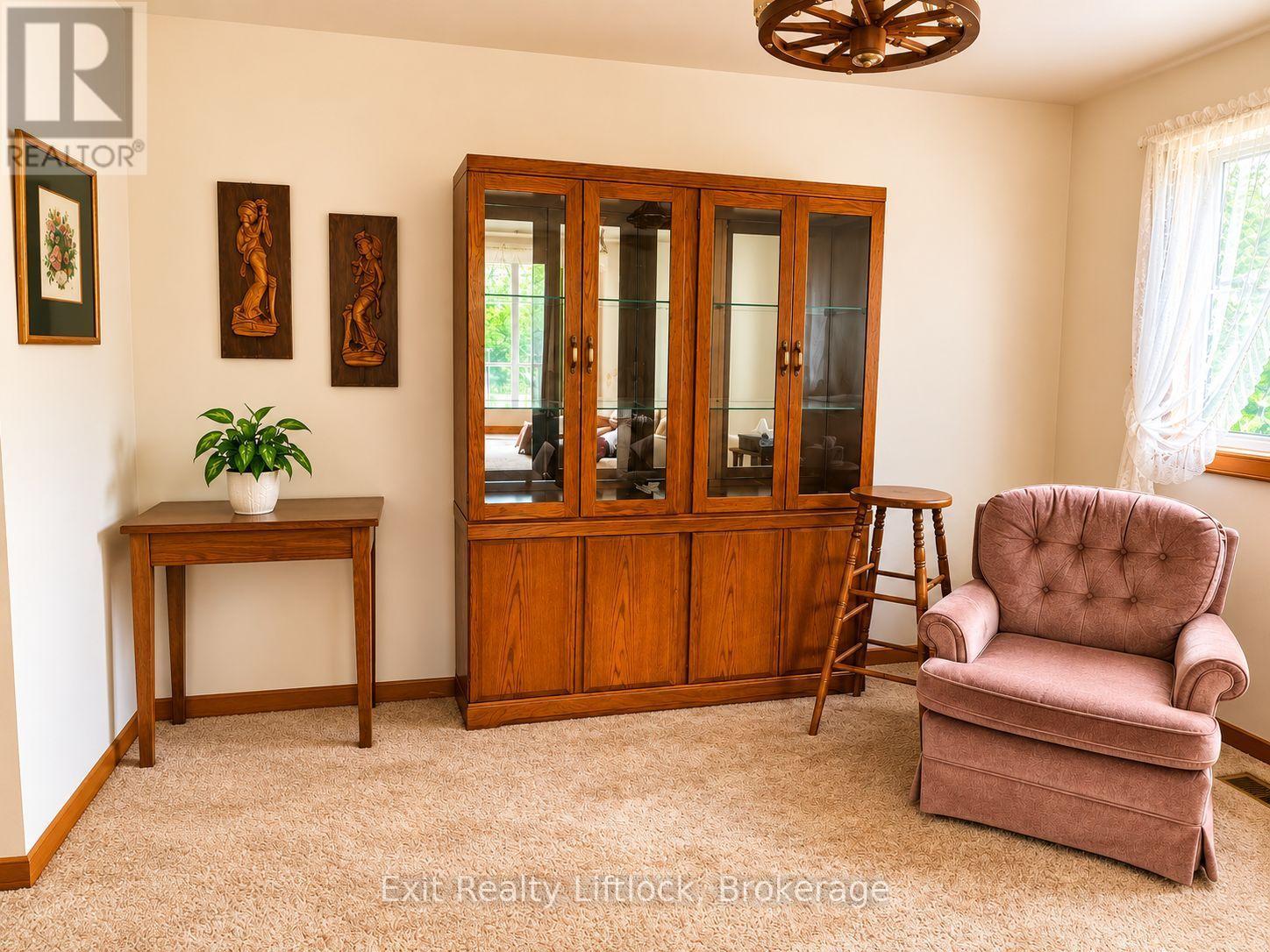 2 Frederick Street Property Photo 5