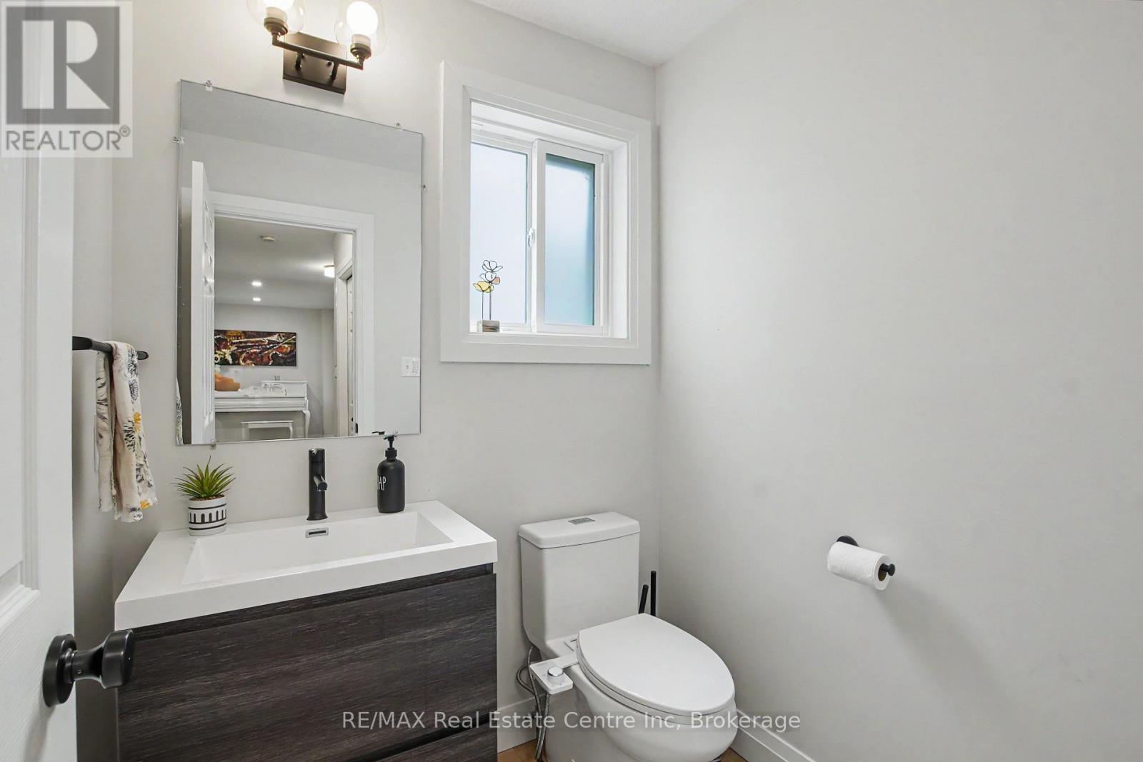 115 Mcfarlane Drive Property Photo 18