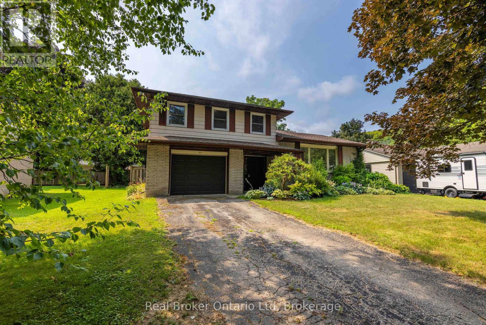 481 4TH 'A' STREET W