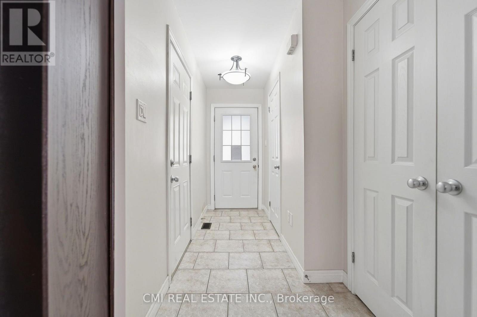 40 - 105 Bard Boulevard Property Photo 6