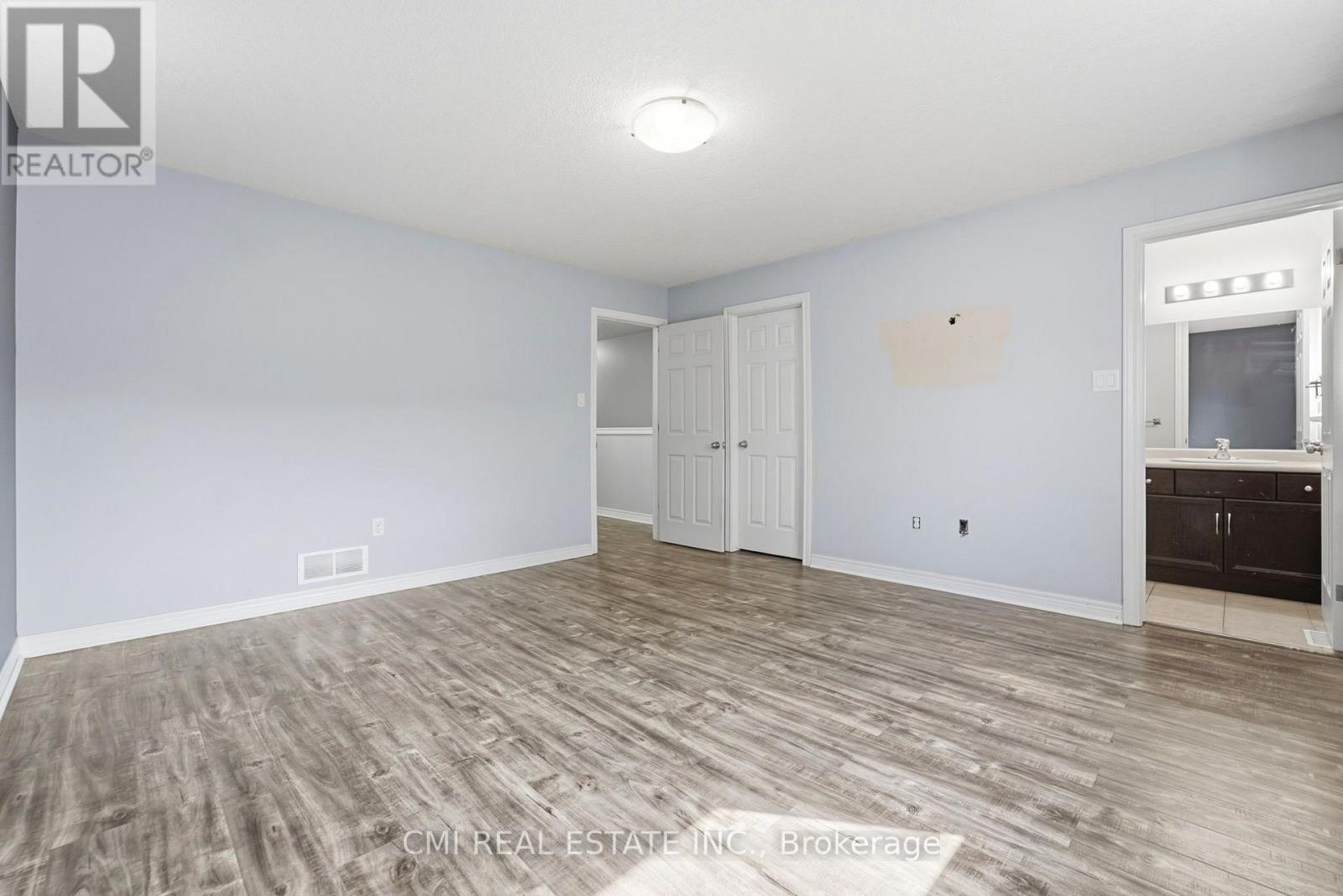 40 - 105 Bard Boulevard Property Photo 18