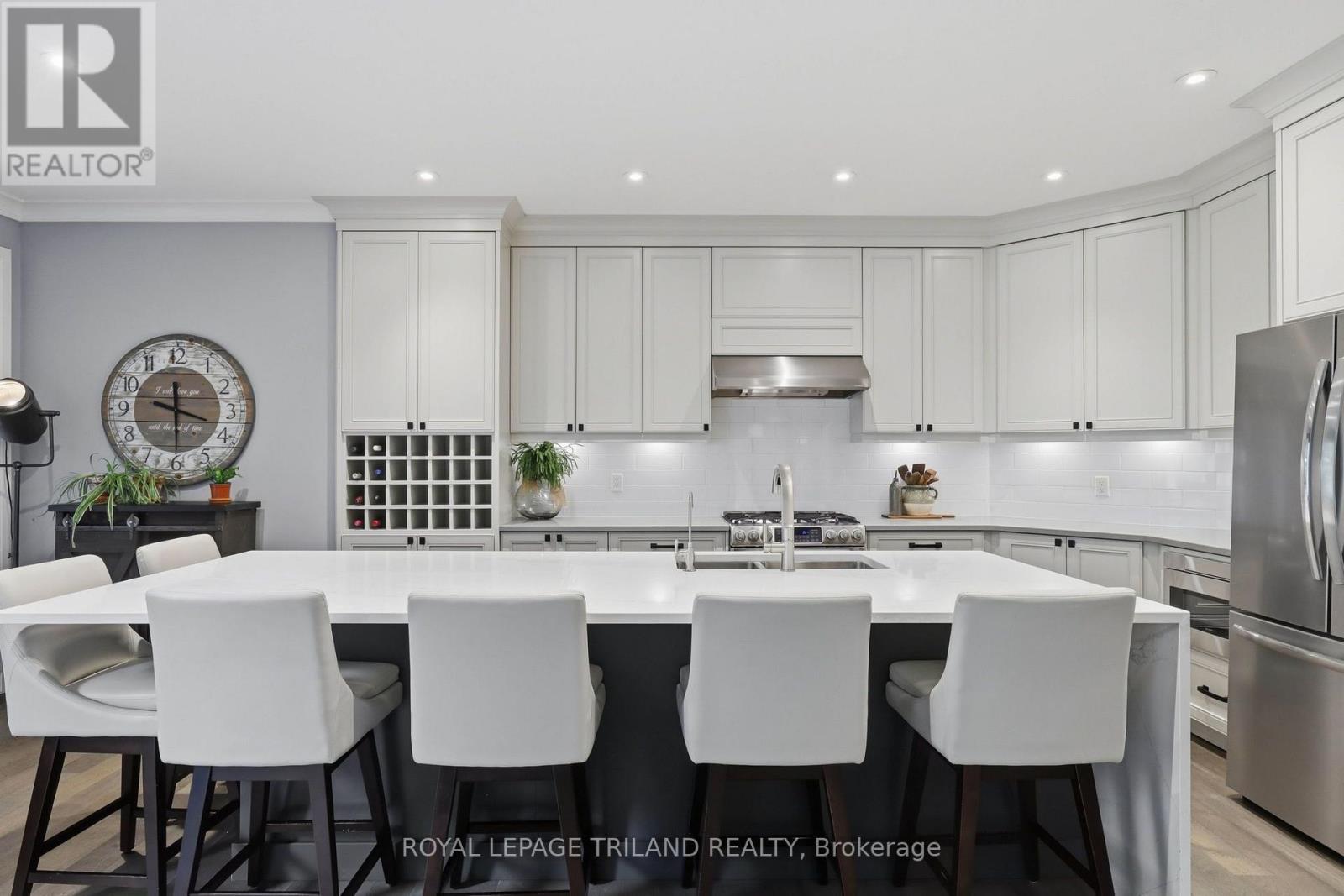 57 Caverhill Crescent Property Photo 15