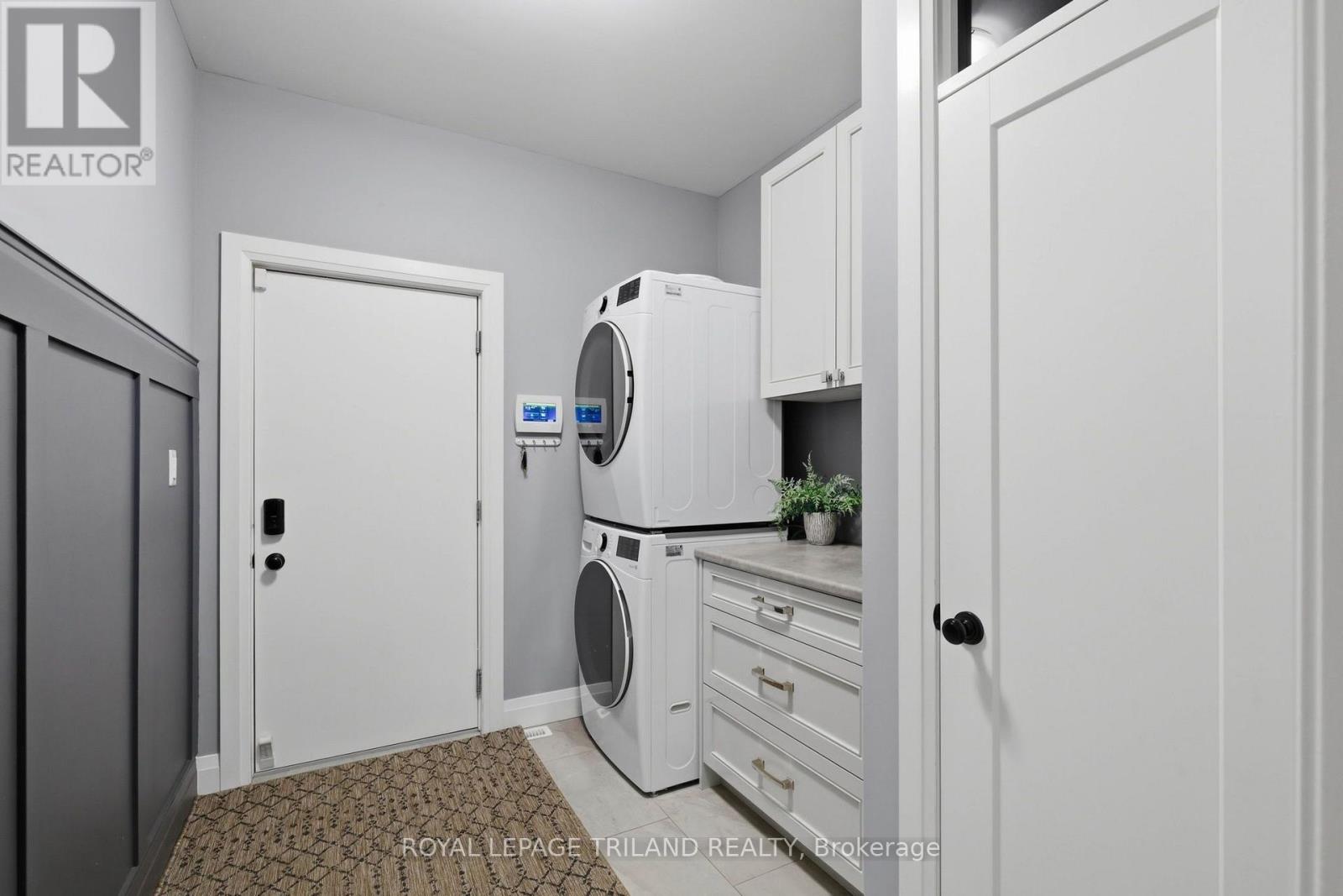 57 Caverhill Crescent Property Photo 27