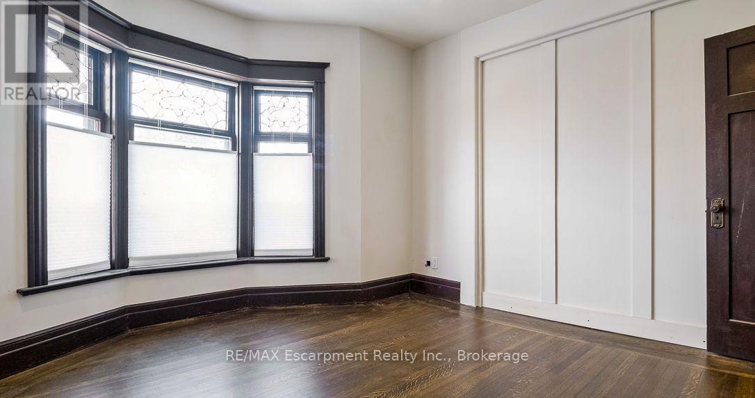 217 Caroline Street S Property Photo 22