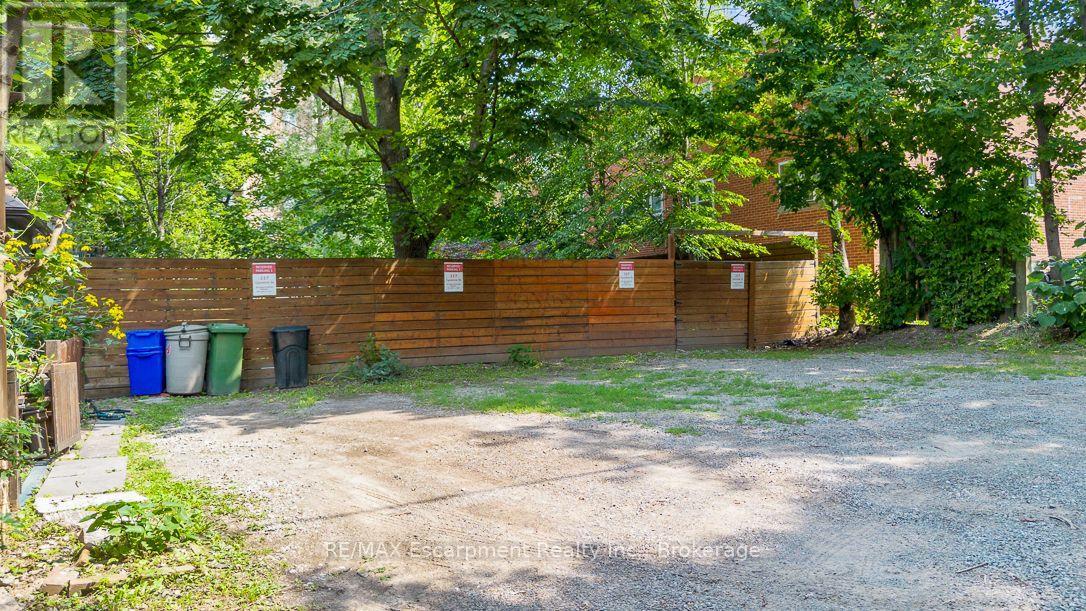 217 Caroline Street S Property Photo 46