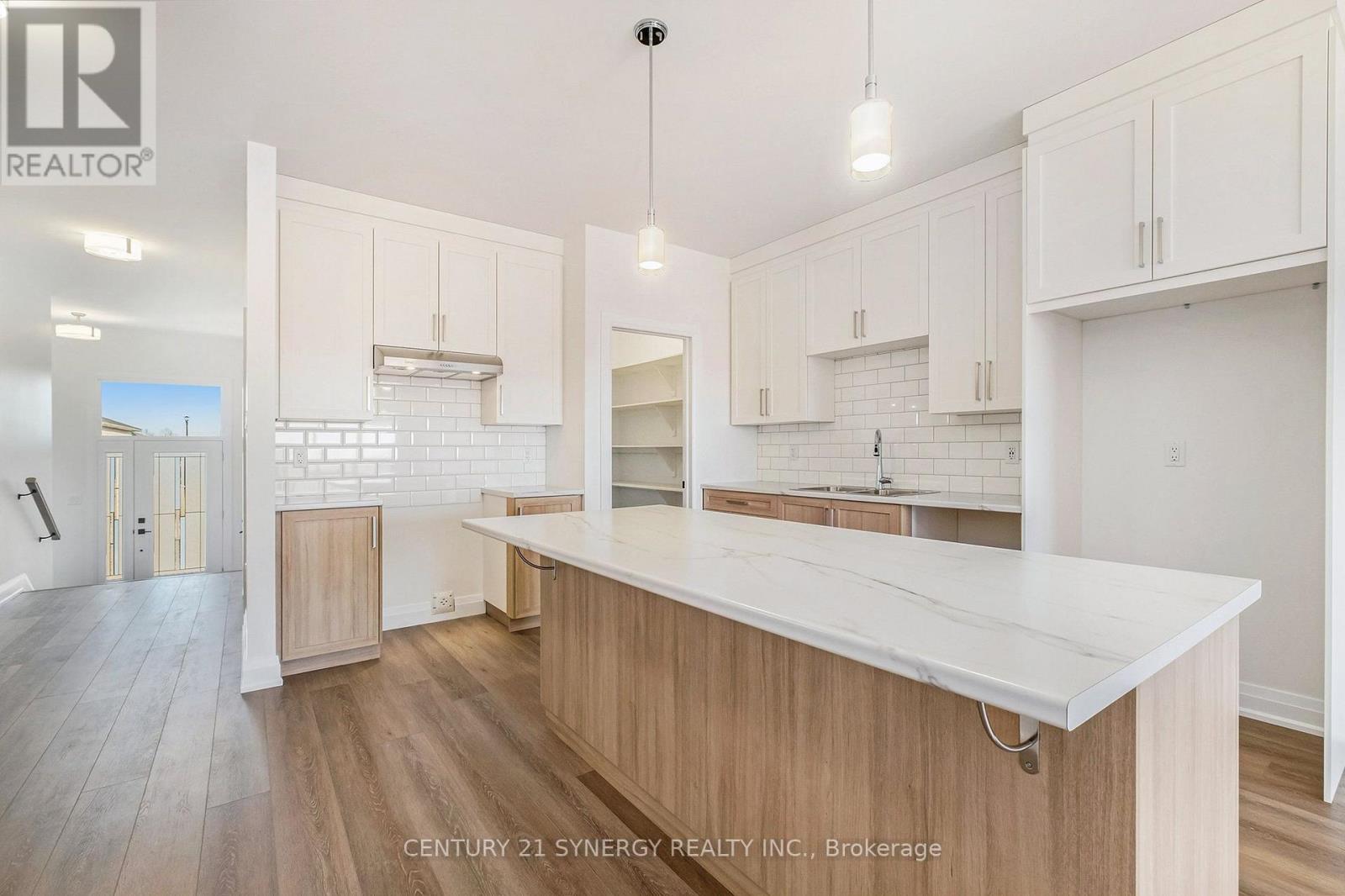 A - 261 Argile Street Property Photo 4