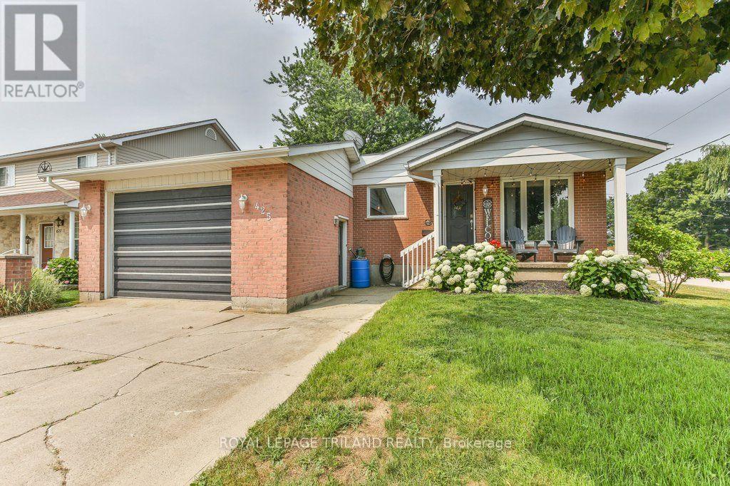425 Queen Street Property Photo 1