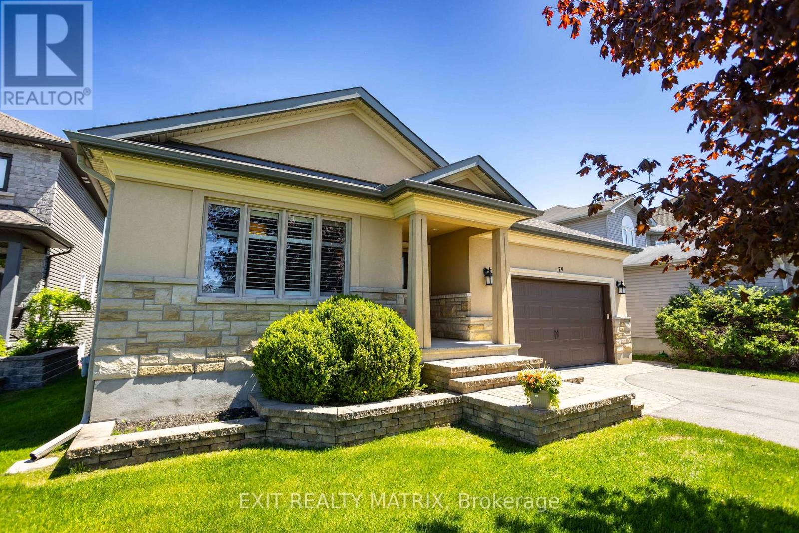 79 Radisson Drive Property Photo 2