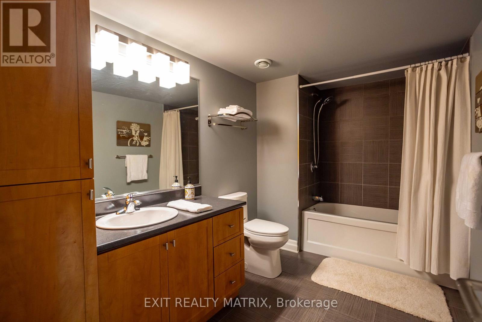 79 Radisson Drive Property Photo 39
