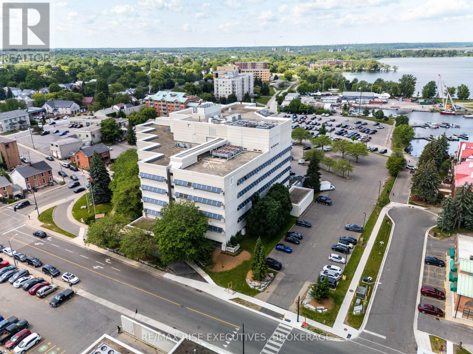 503 - 49 PLACE D' ARMES Property Photo 1