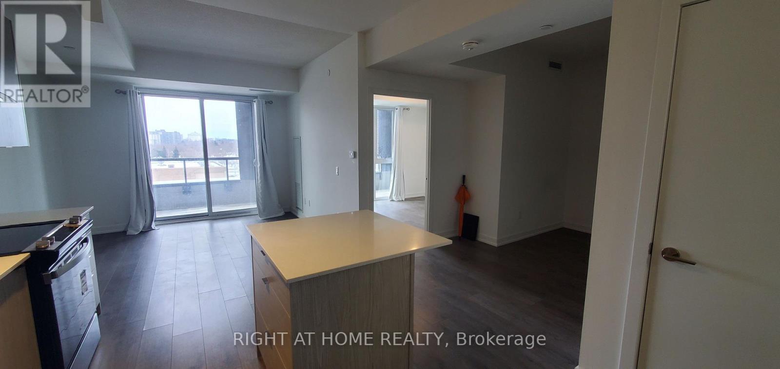 327 - 55 DUKE STREET W Property Photo 1