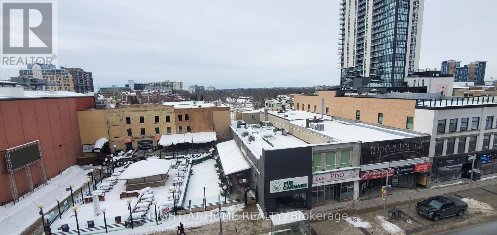 327 - 55 Duke Street W Property Photo 11