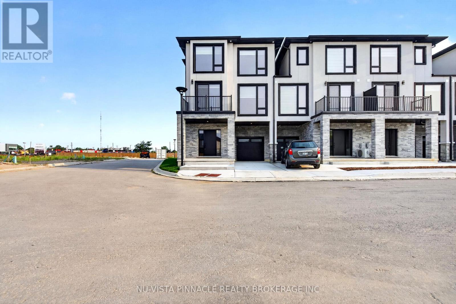 8 - 3103 Petty Road Property Photo 1