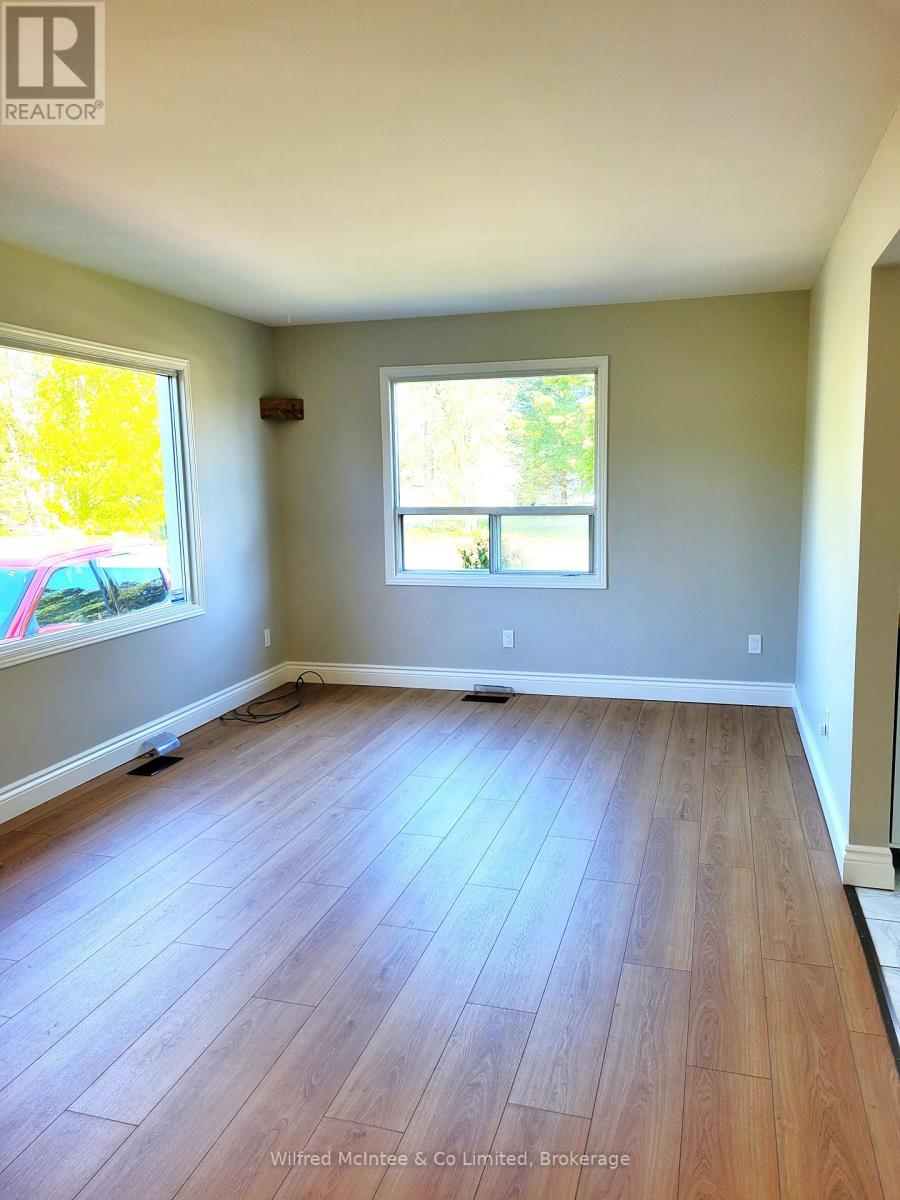 104 Meadows Drive Property Photo 3