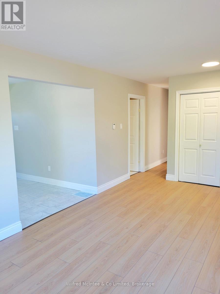 104 Meadows Drive Property Photo 4
