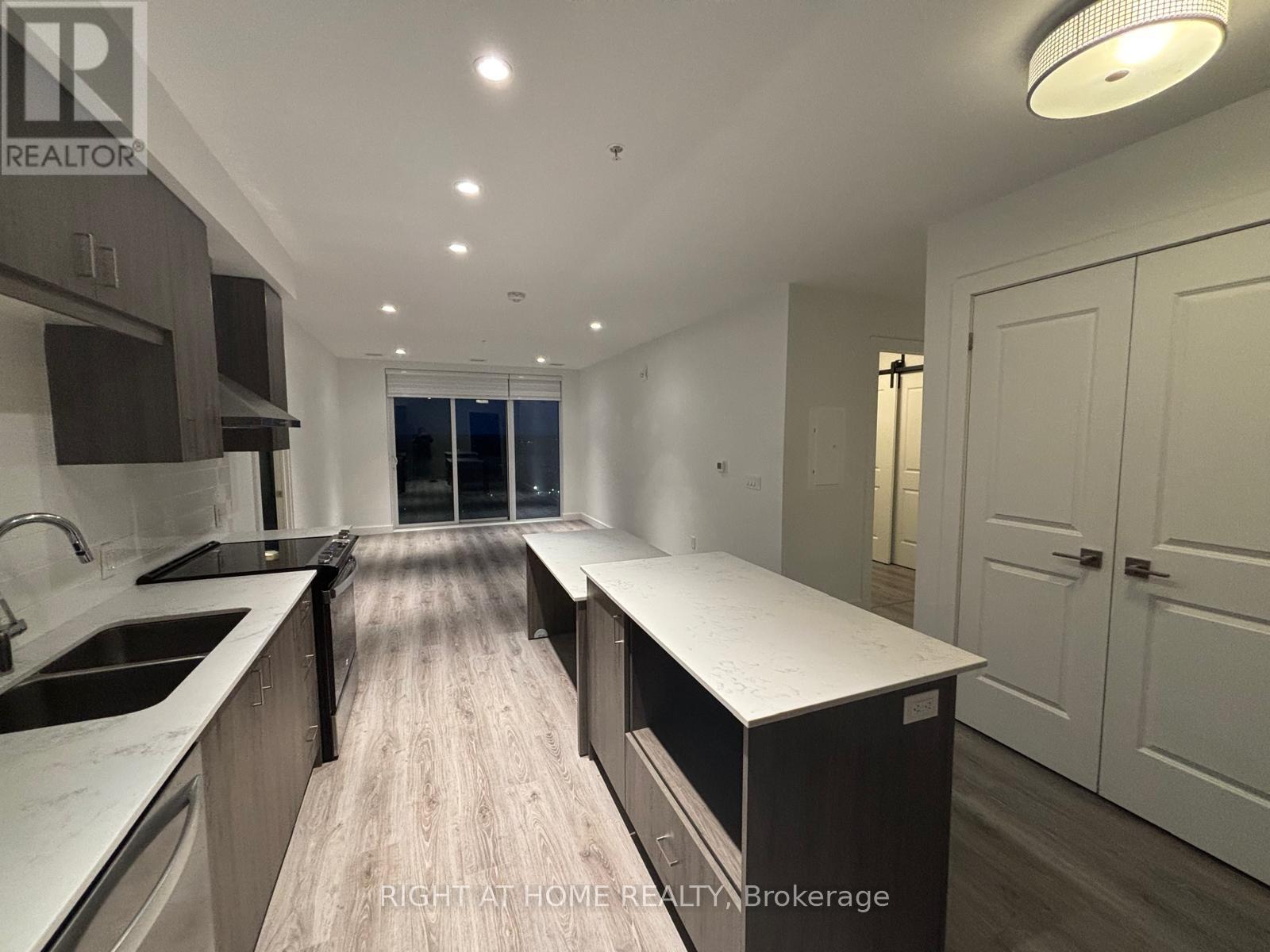 2007 - 15 Glebe Street Property Photo 3