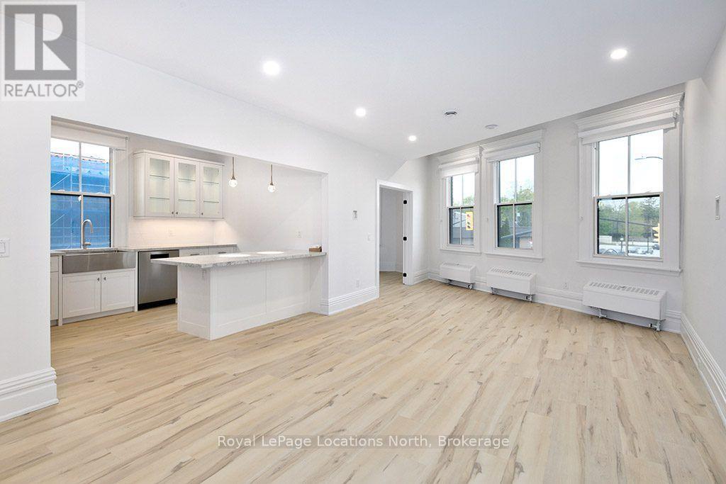 1 Bruce Street N Property Photo 6