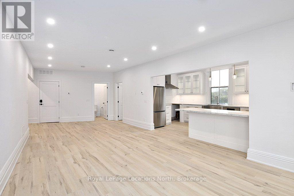 1 Bruce Street N Property Photo 11