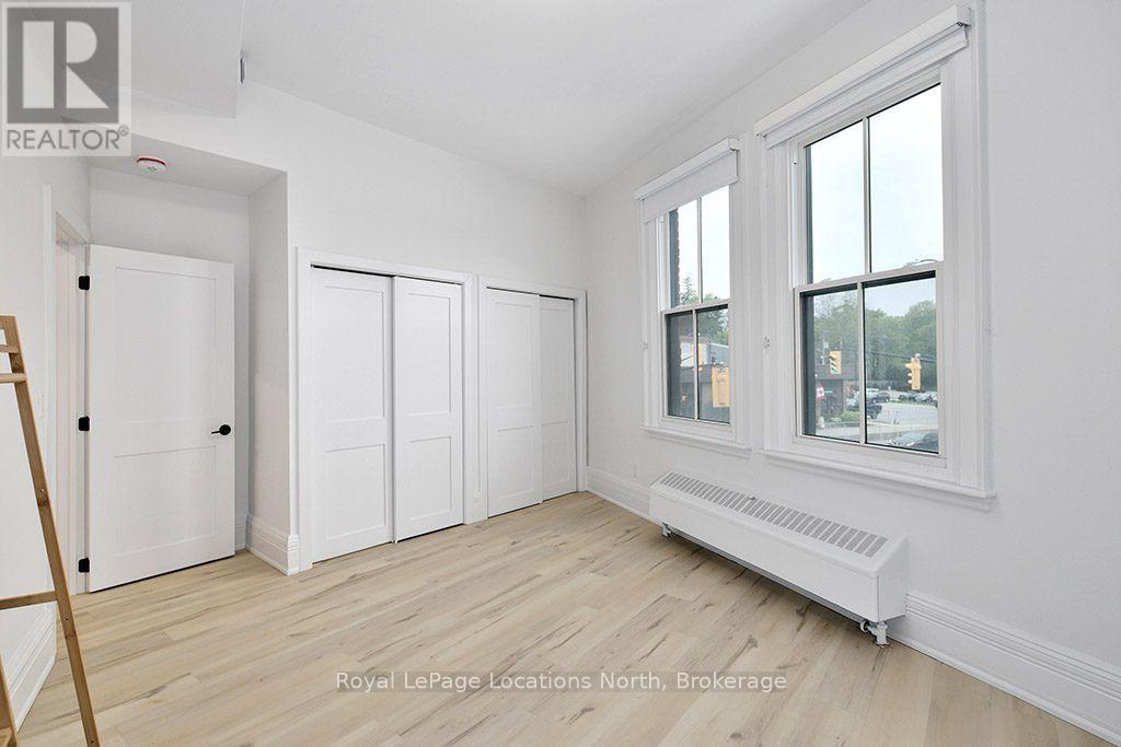 1 Bruce Street N Property Photo 17