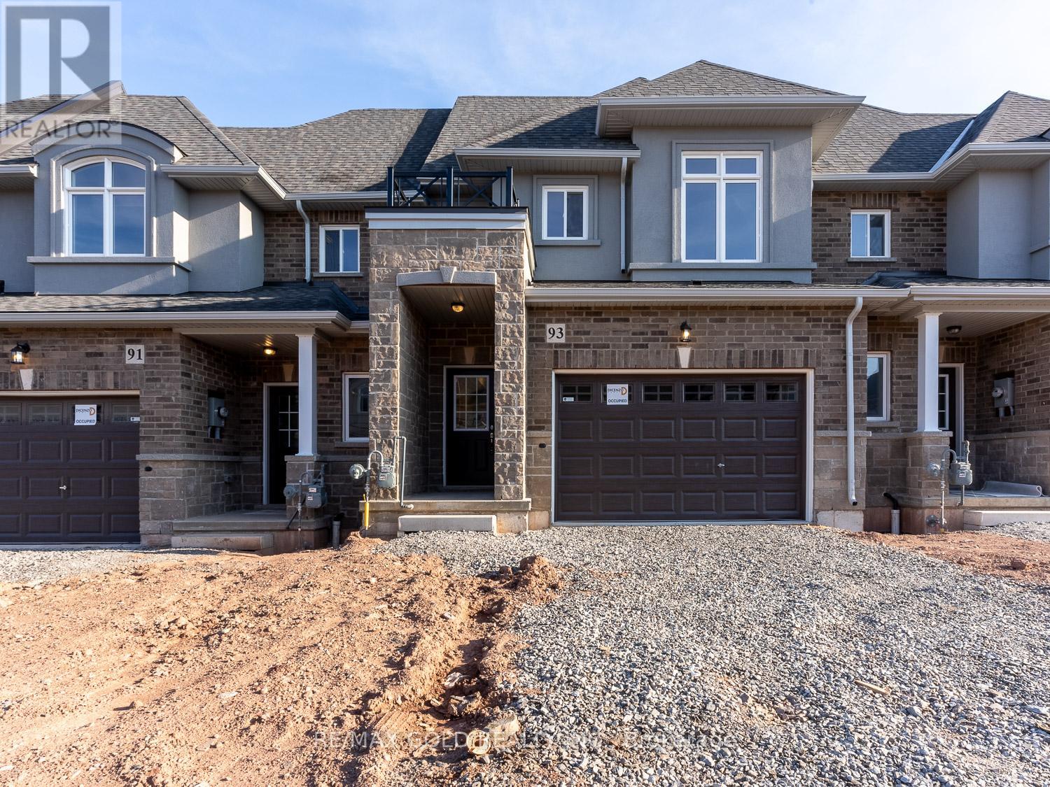 93 Pinot Crescent Property Photo 2