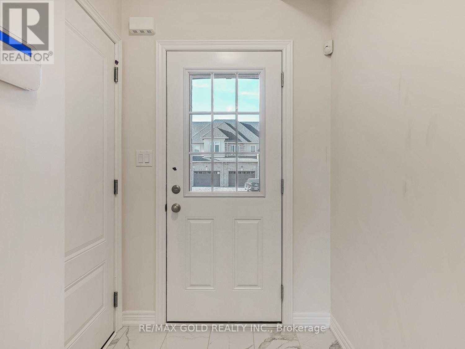 93 Pinot Crescent Property Photo 4