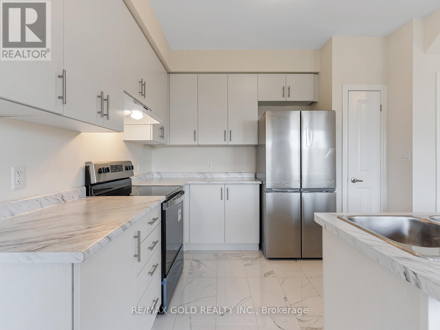 93 Pinot Crescent Property Photo 10