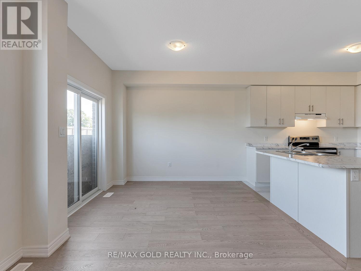 93 Pinot Crescent Property Photo 11