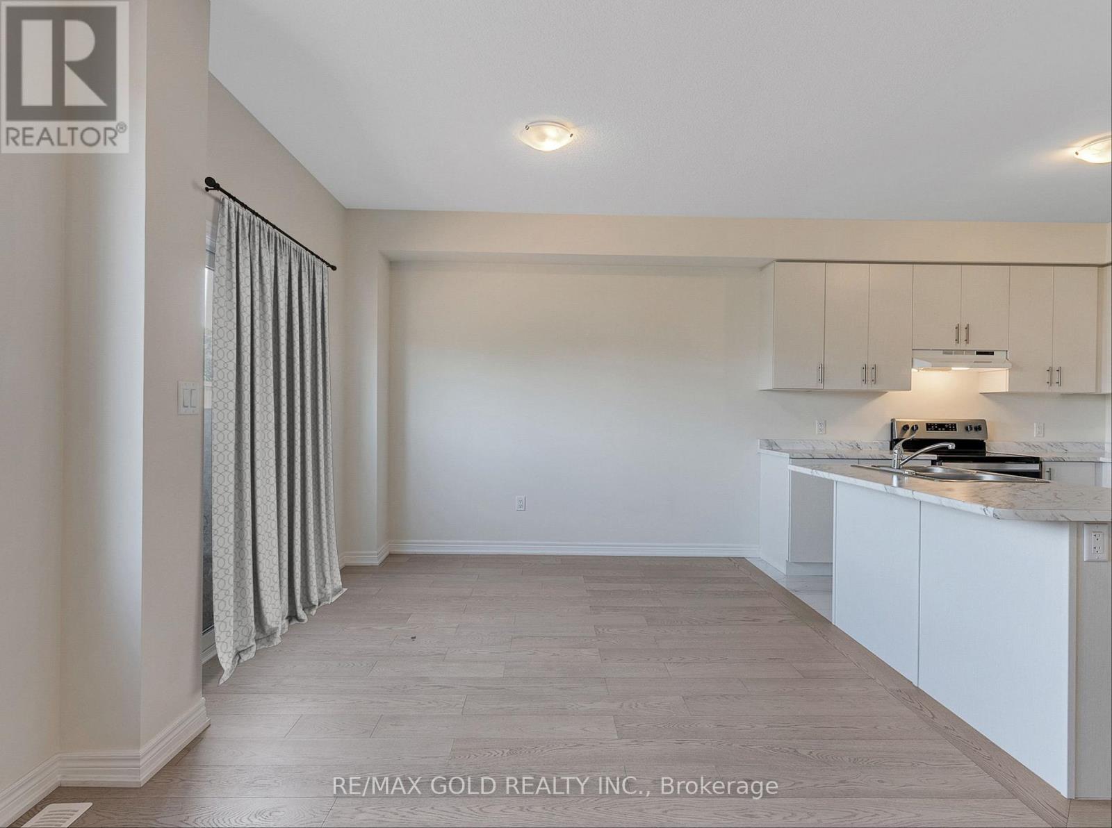 93 Pinot Crescent Property Photo 12