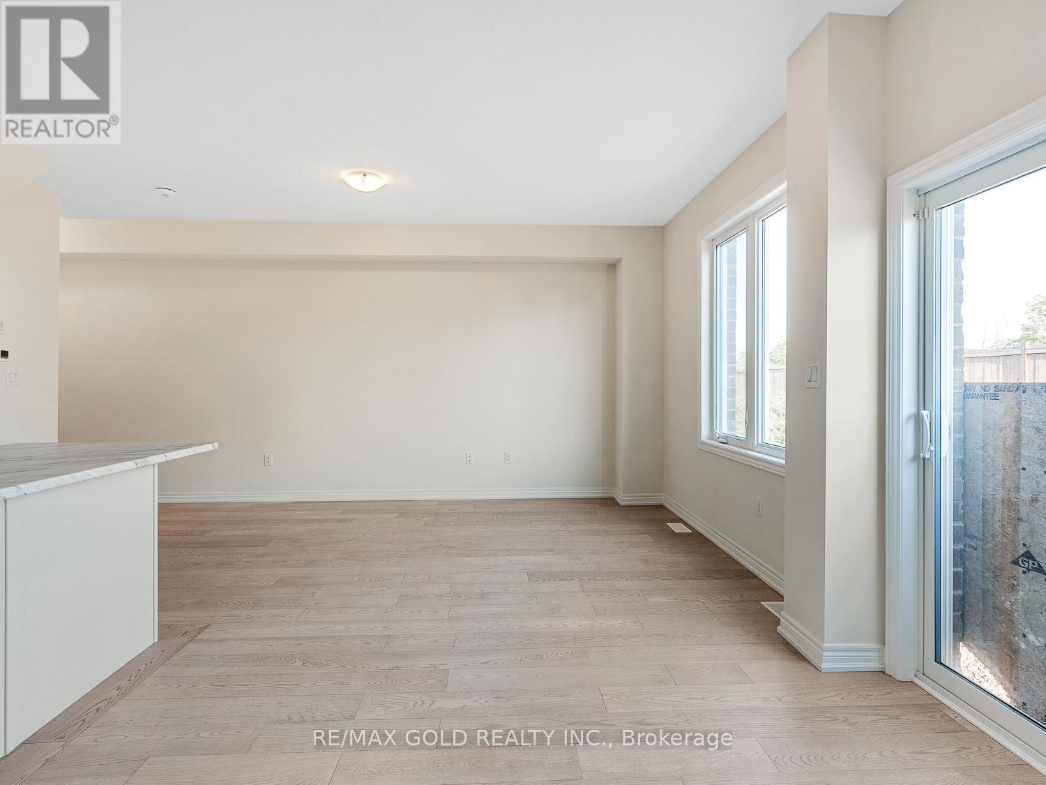 93 Pinot Crescent Property Photo 16