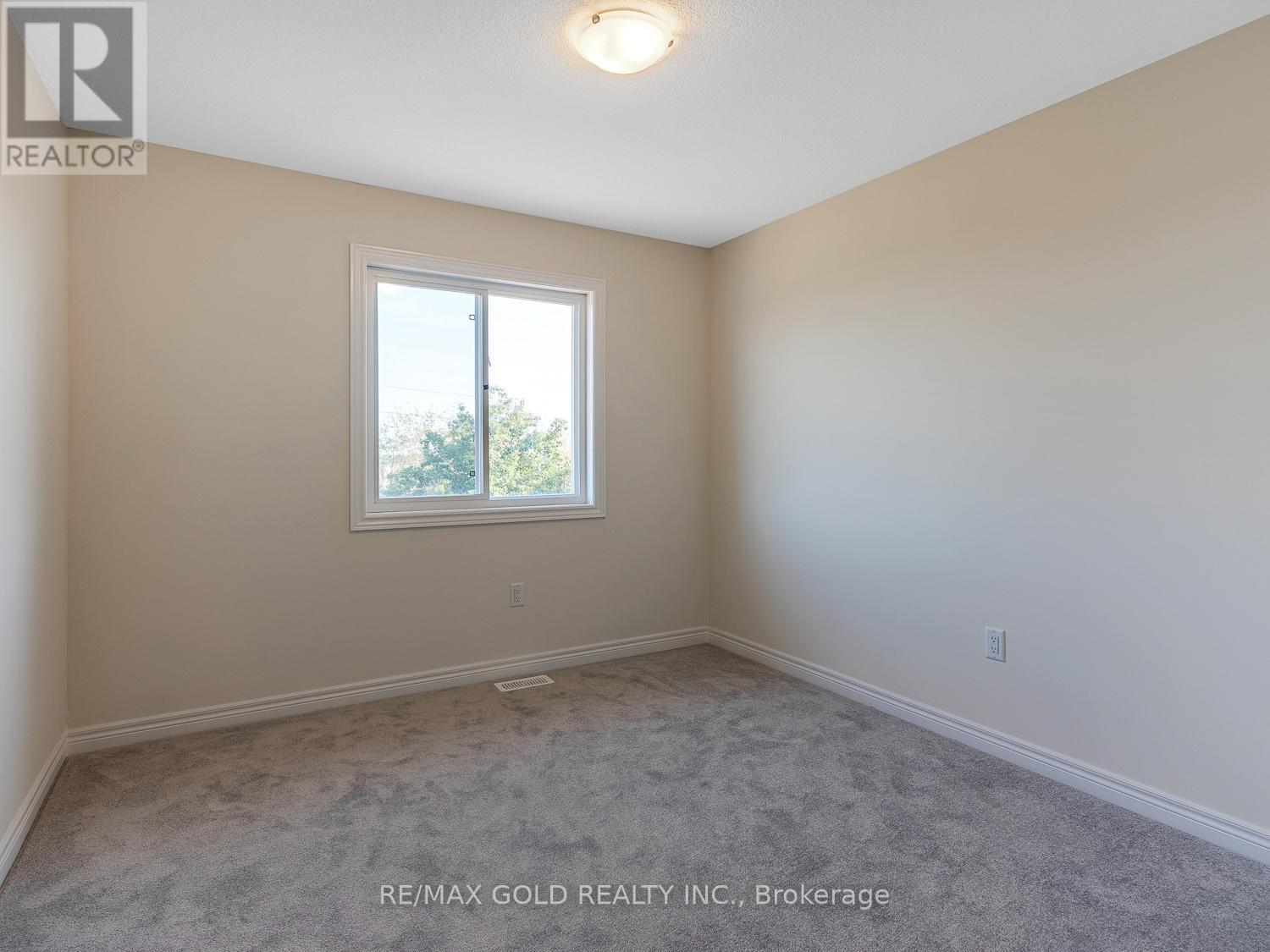 93 Pinot Crescent Property Photo 25