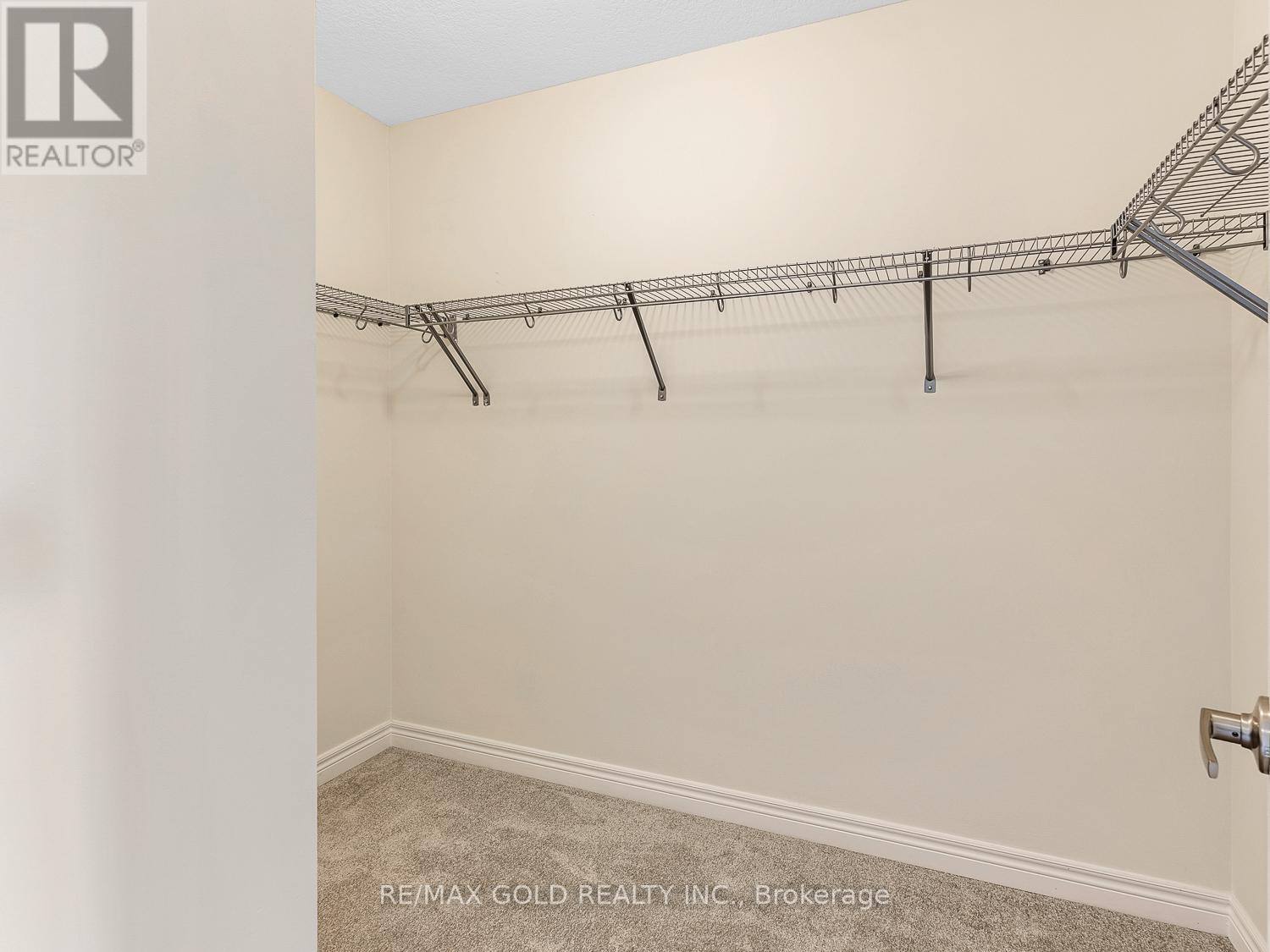 93 Pinot Crescent Property Photo 28