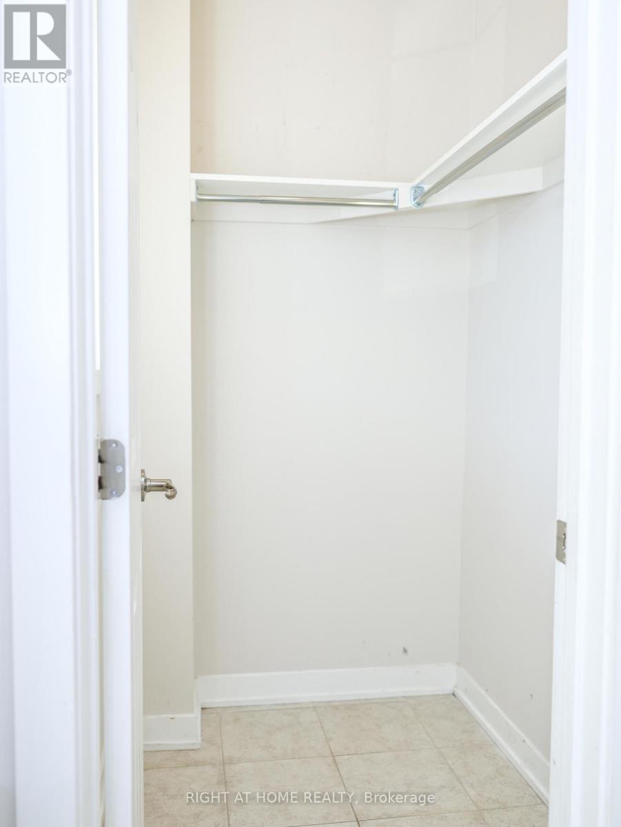 618 Allied Mews E Property Photo 3