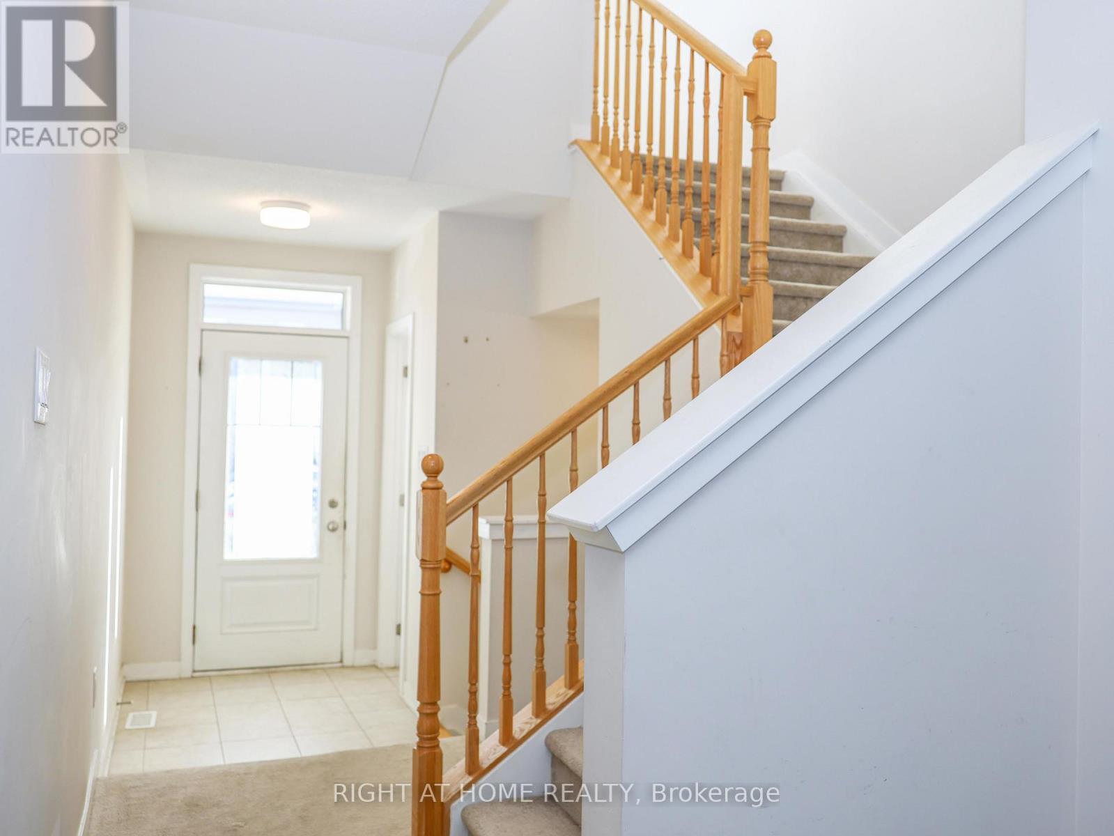 618 Allied Mews E Property Photo 4