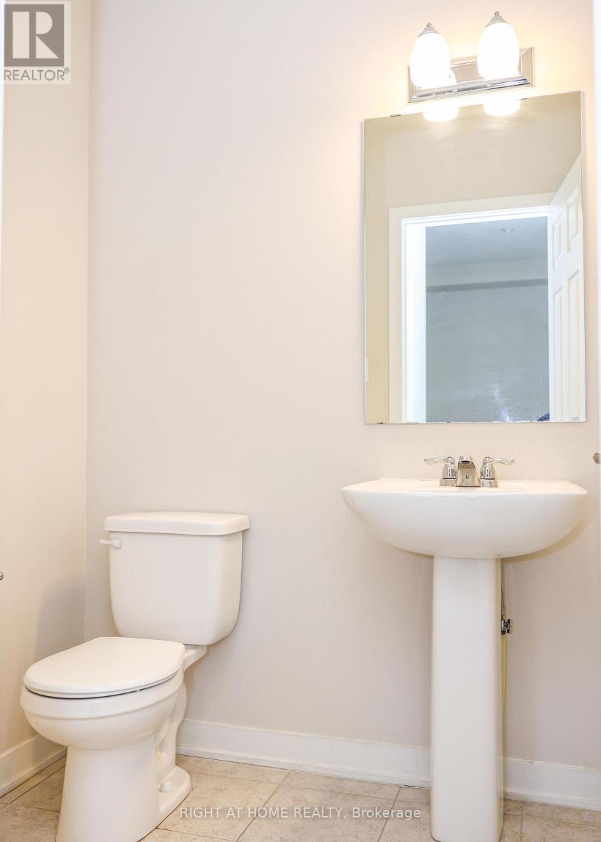 618 Allied Mews E Property Photo 8
