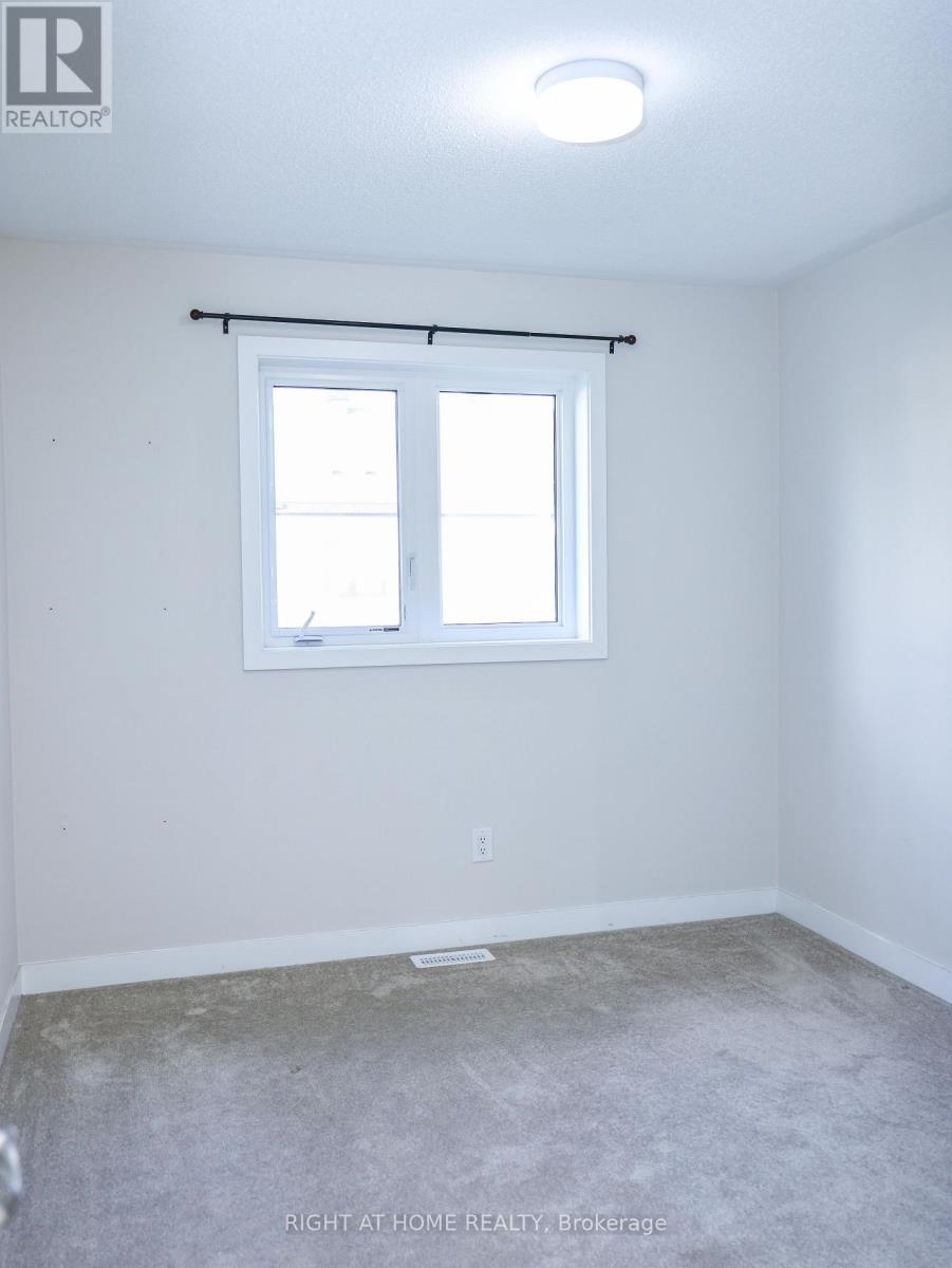 618 Allied Mews E Property Photo 16