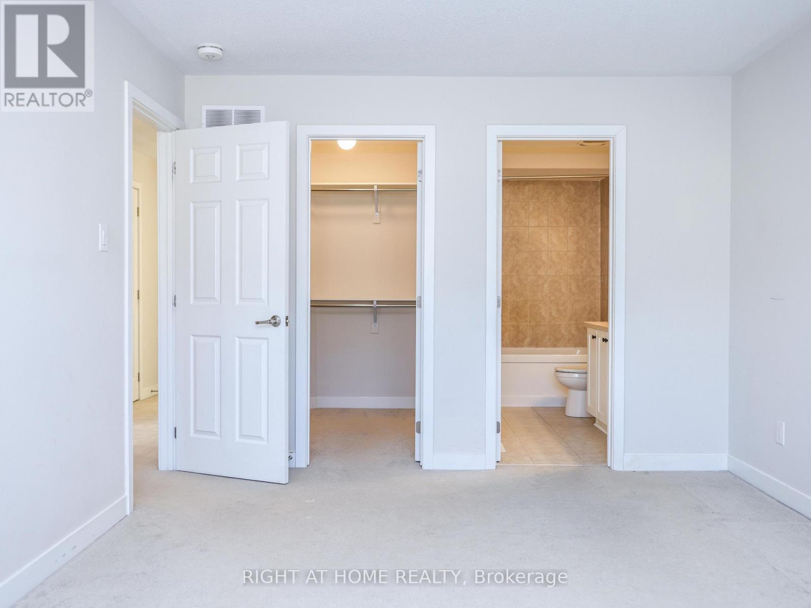 618 Allied Mews E Property Photo 17