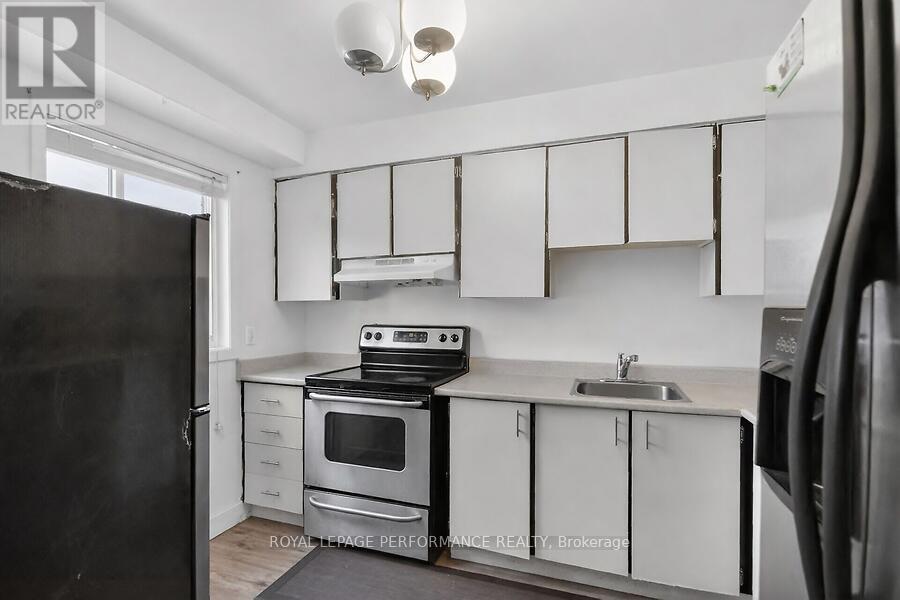 3064 Olympic Way Property Photo 12