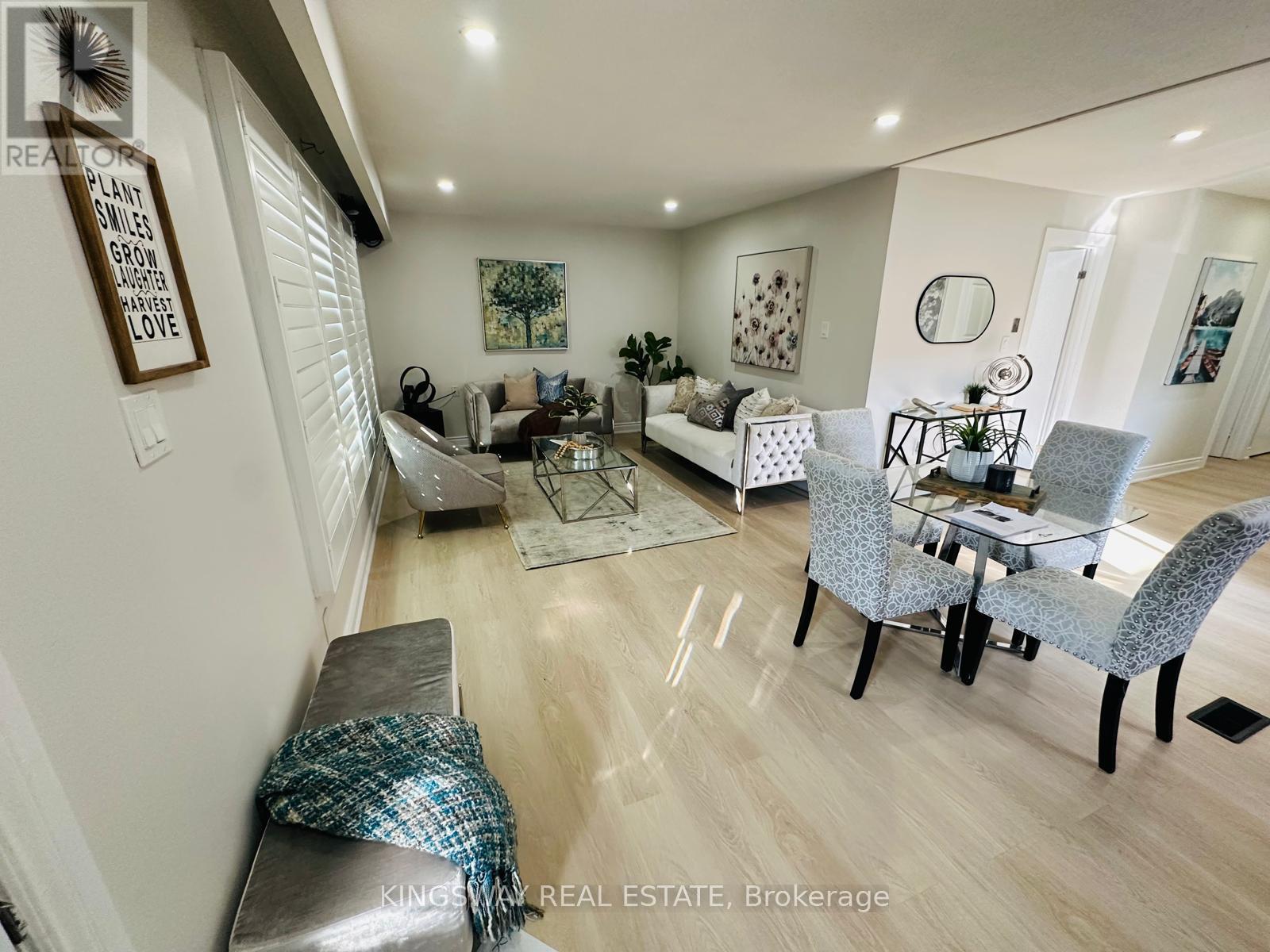 35 Silver Aspen Crescent Property Photo 6
