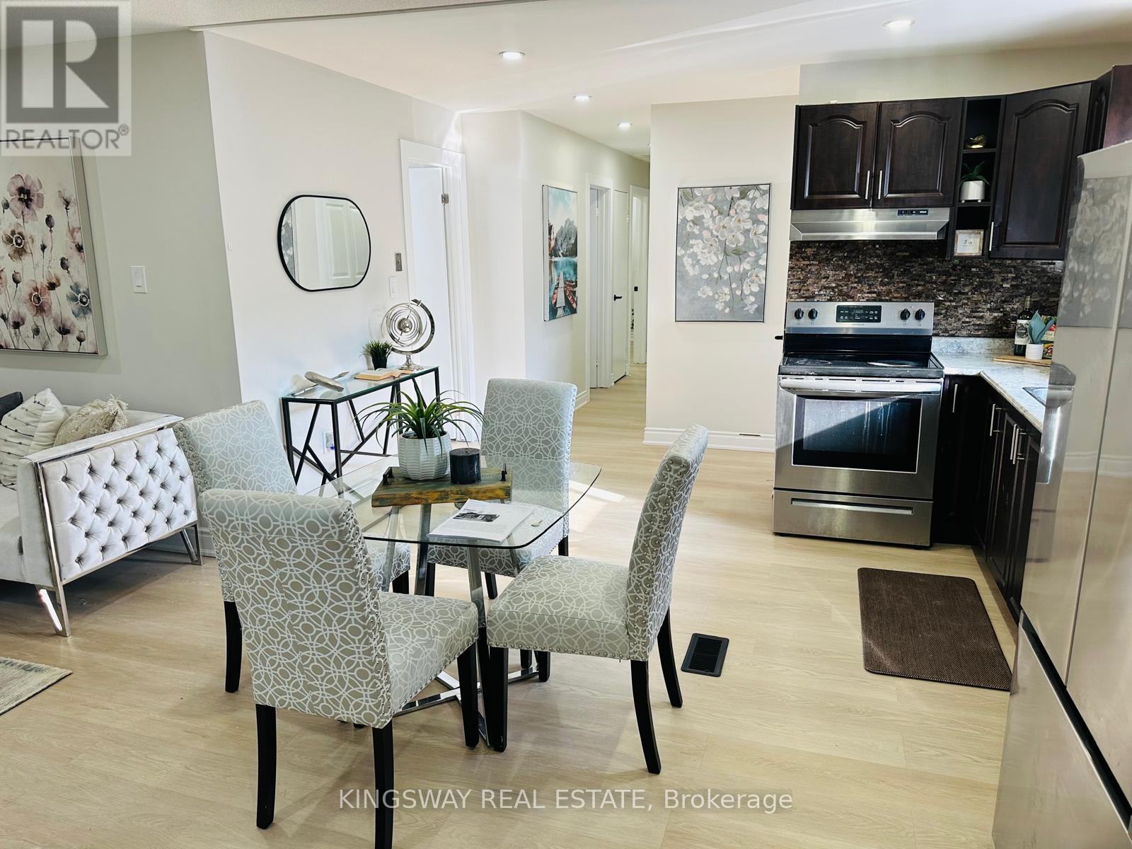 35 Silver Aspen Crescent Property Photo 9