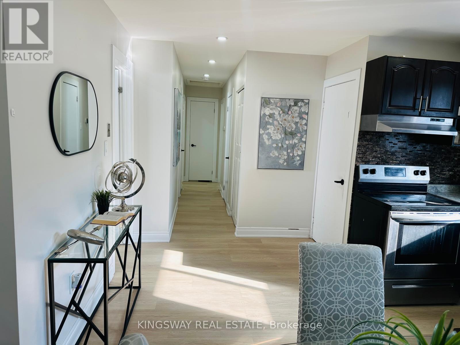 35 Silver Aspen Crescent Property Photo 11