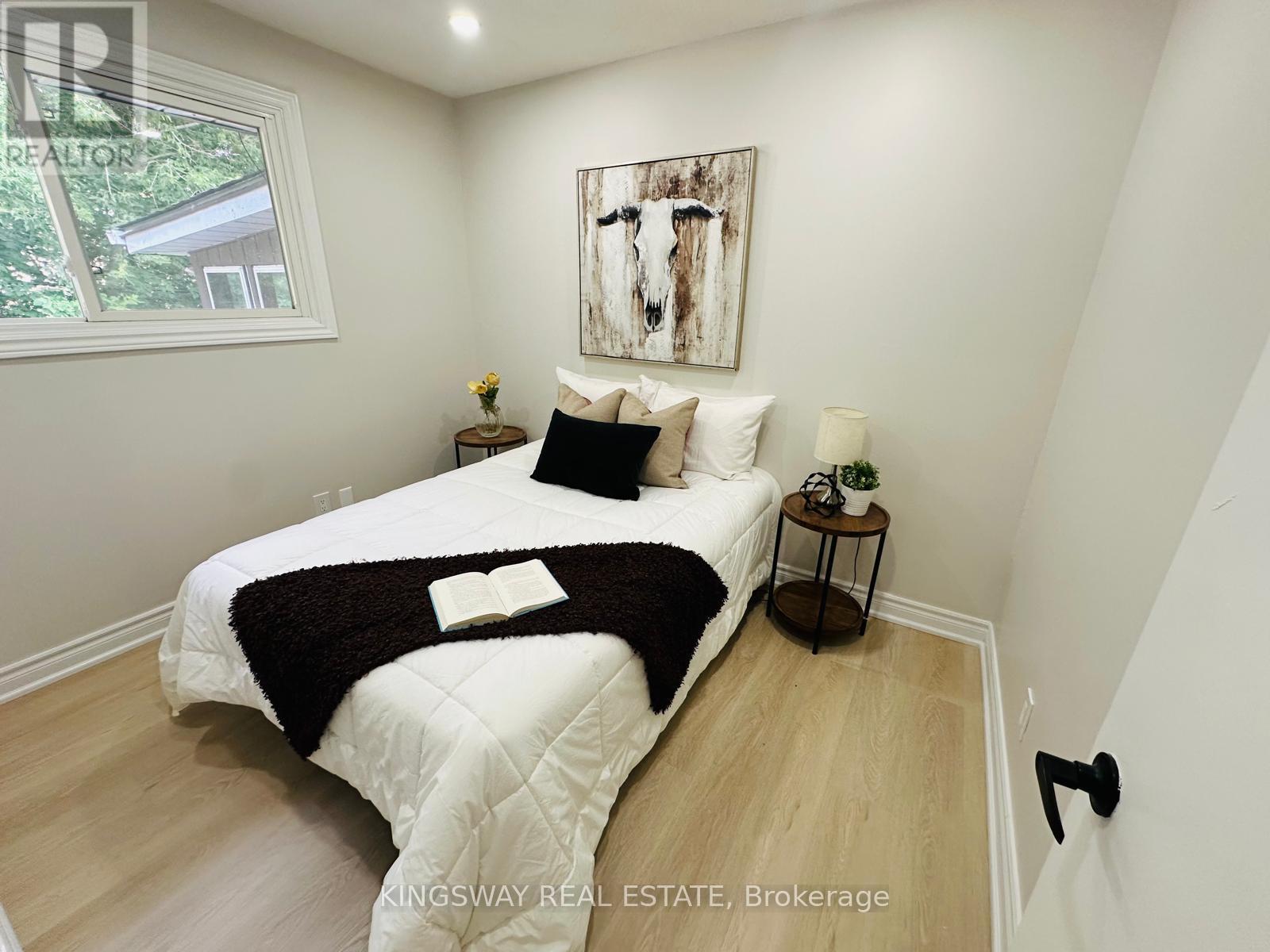 35 Silver Aspen Crescent Property Photo 20