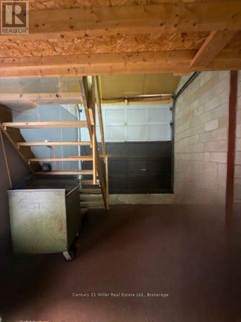9 - 634 Colby Drive Property Photo 2