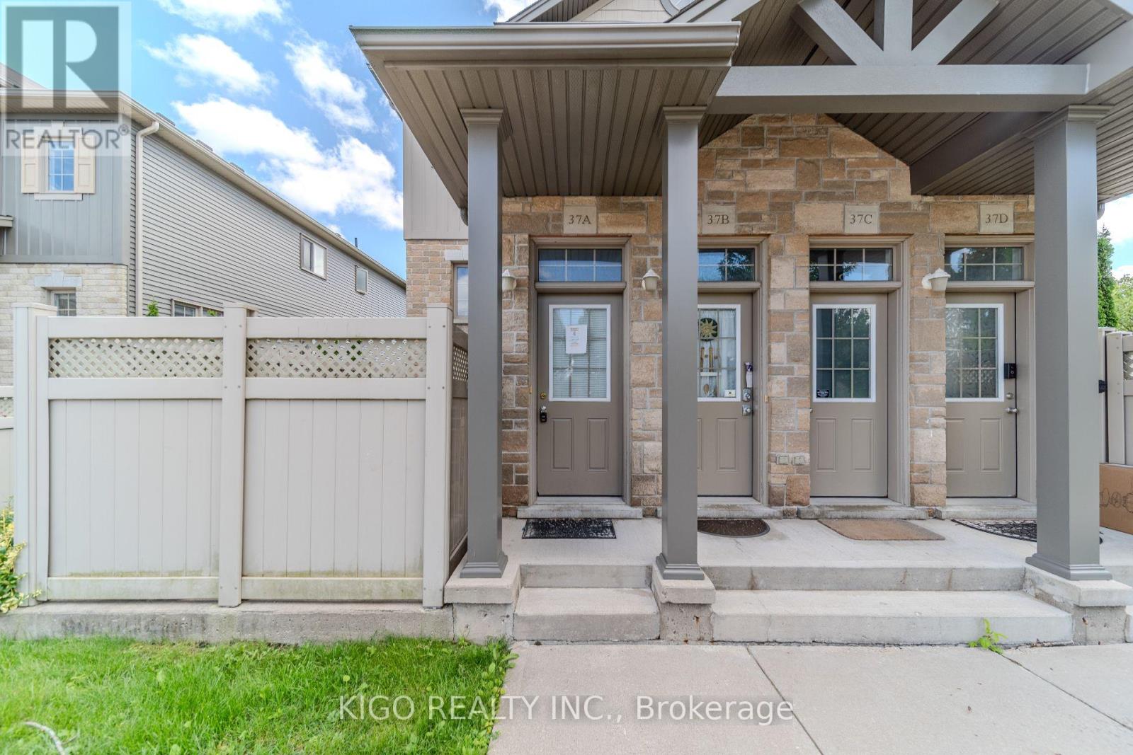 37a - 931 Glasgow Street Property Photo 2