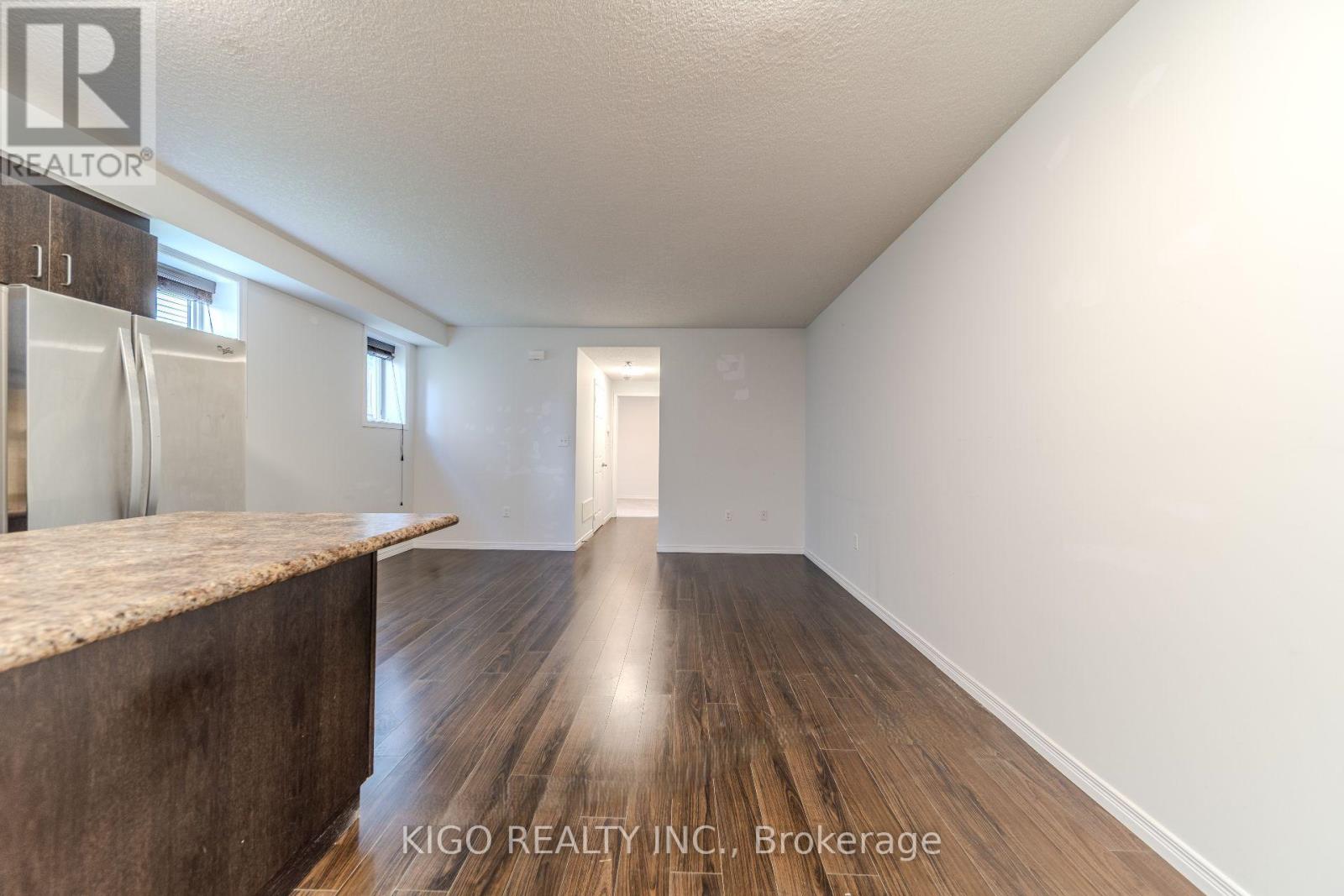 37a - 931 Glasgow Street Property Photo 7