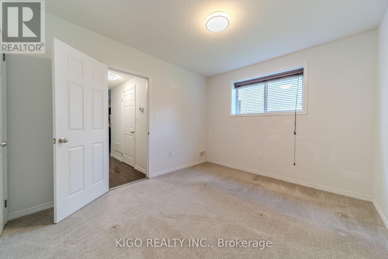 37a - 931 Glasgow Street Property Photo 14