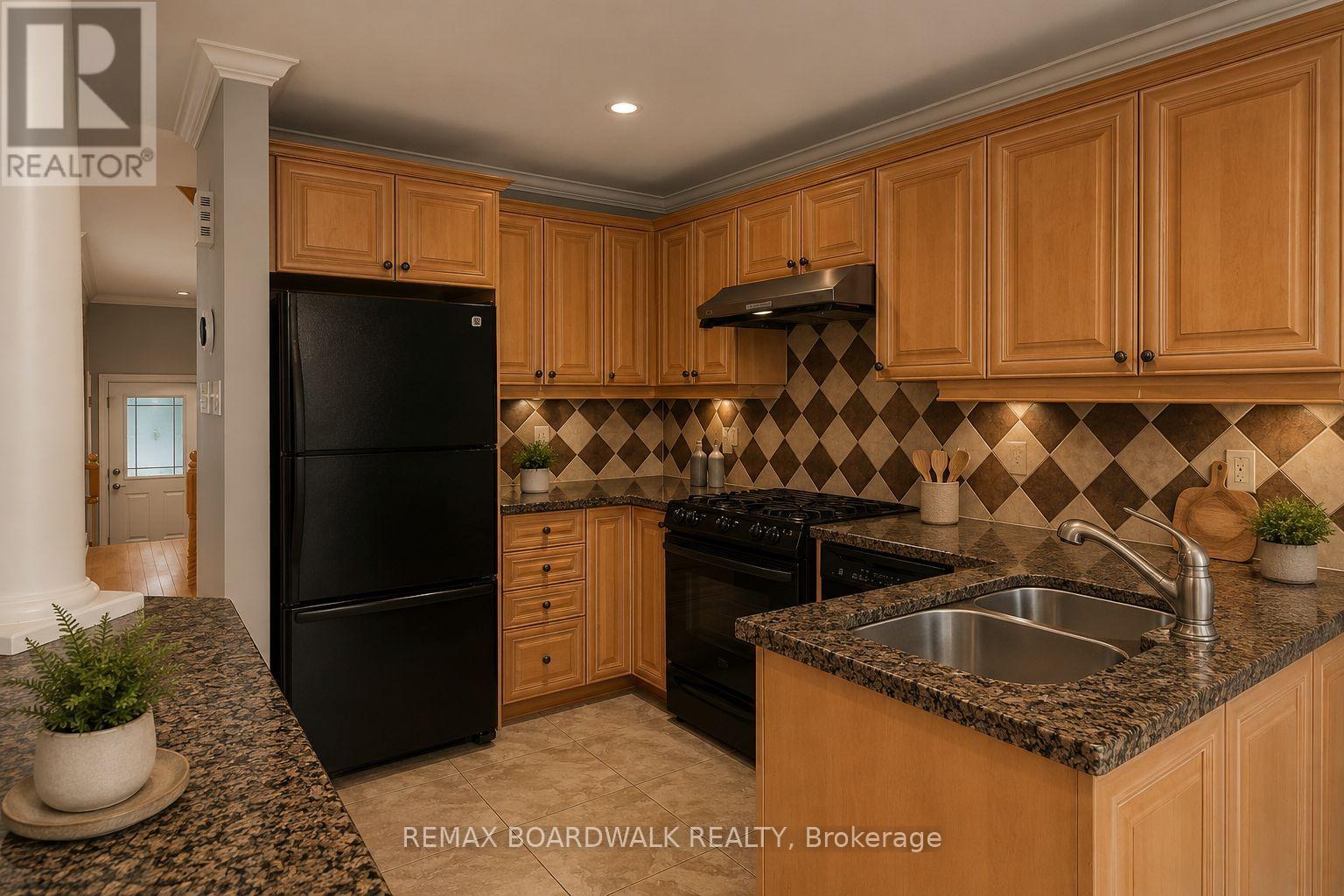 561 Aquaview Drive Property Photo 11