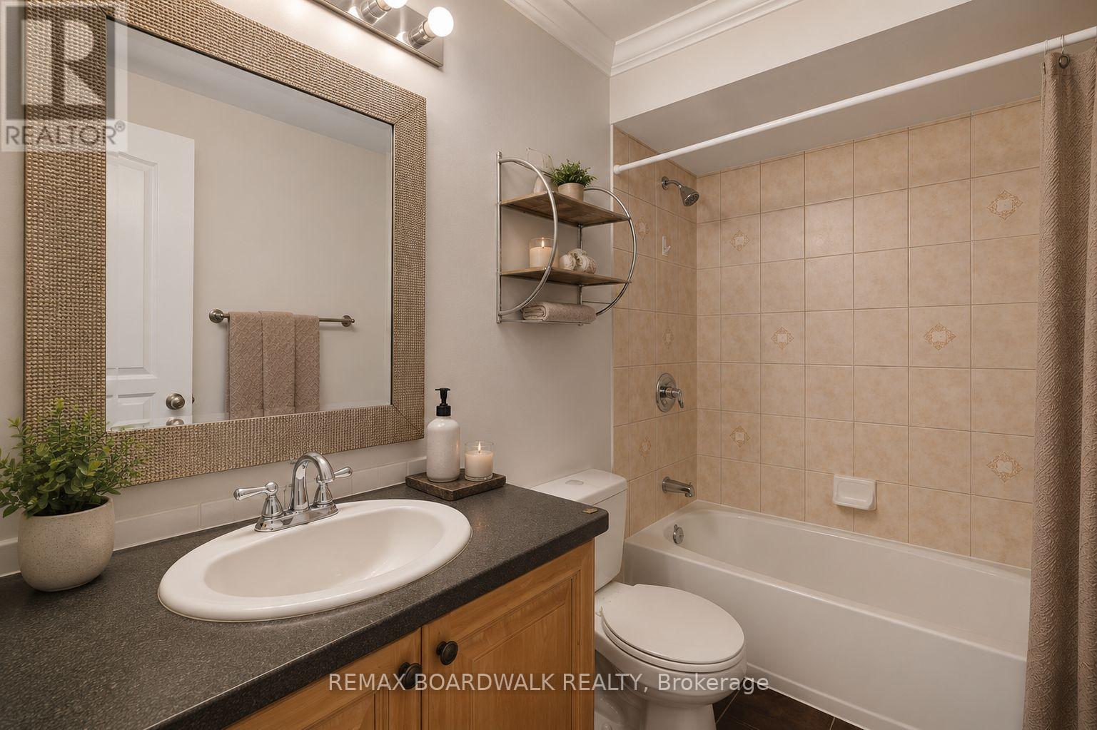 561 Aquaview Drive Property Photo 27