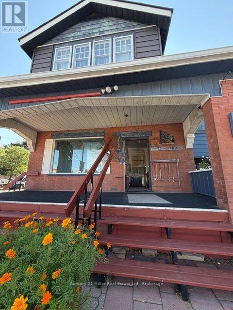 113 KING STREET N